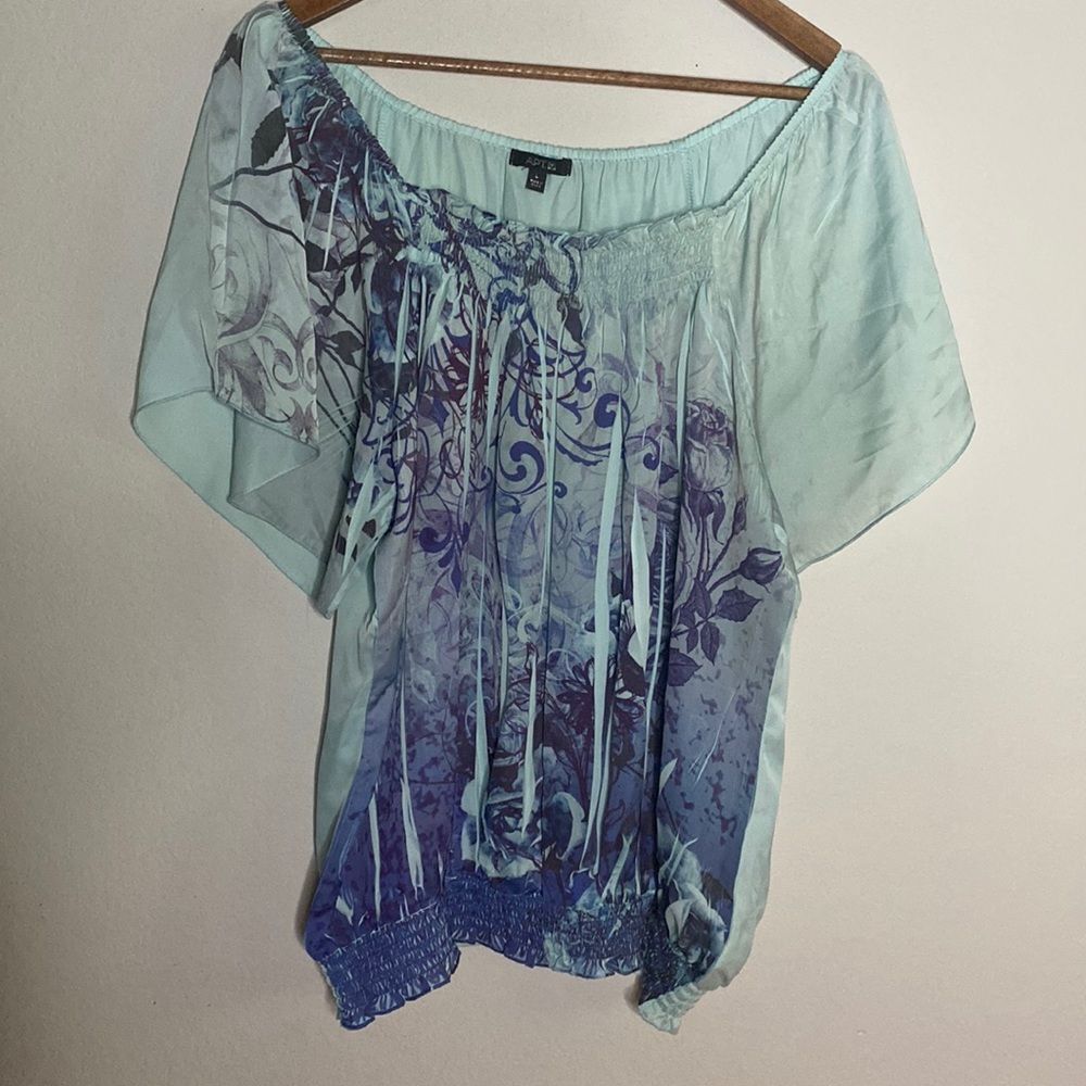Women’s Aqua Flutter Sleeves Top Smocked Hem Blouse Size Large Casual